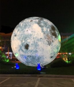Thuê Mô hình Mặt Trăng bằng hơi trang trí tết Trung Thu - Thiết Bị Sự Kiện tại Hà Nội