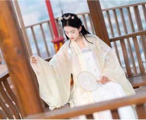 Cho thuê Trang phục cổ trang nữ Trung Quốc tiên nữ, Hằng Nga tại Hà Nội