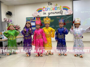 trang phục táo quân cho bé
