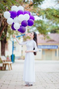 áo dài trắng học sinh