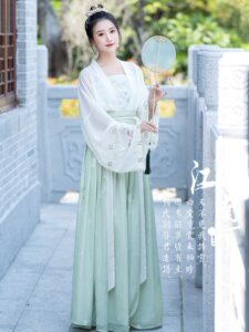 Cho thuê Hán phục cổ trang nữ Trung Quốc tại Hà Nội
